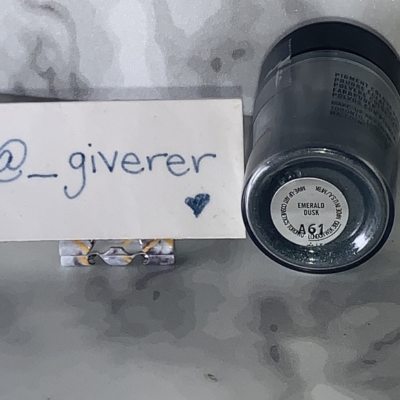 EMERALD DUSK - MAC Pigment - Picture 8 of 17